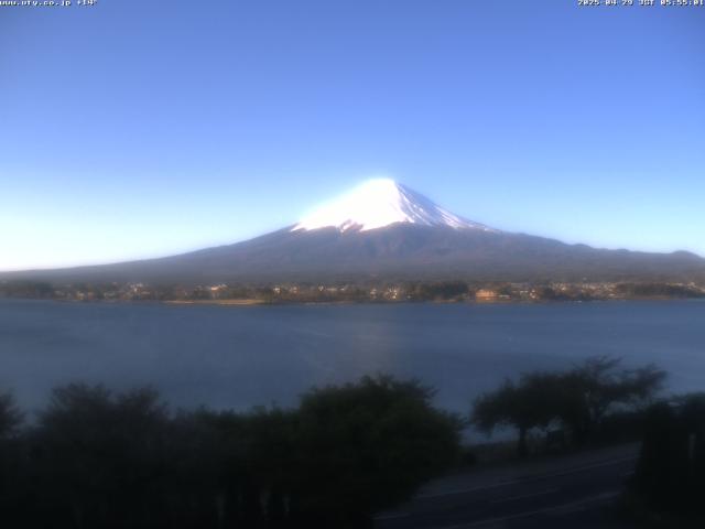 河口湖からの富士山