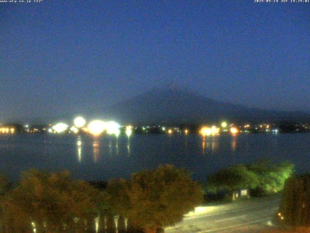 河口湖からの富士山