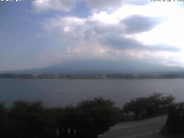 河口湖からの富士山