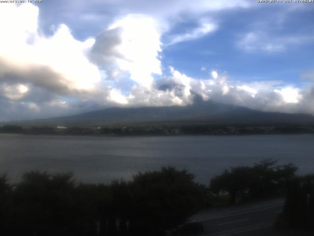 河口湖からの富士山