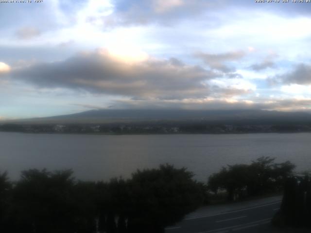 河口湖からの富士山