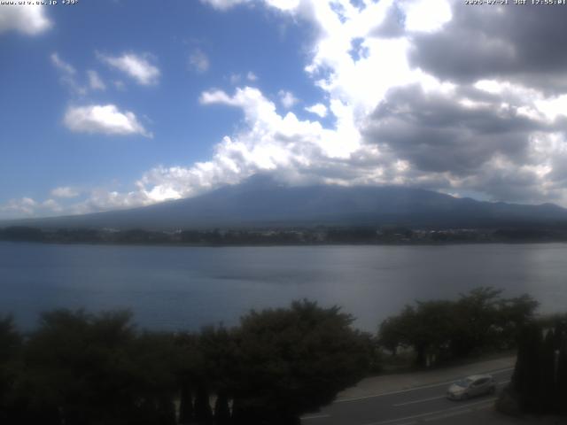 河口湖からの富士山