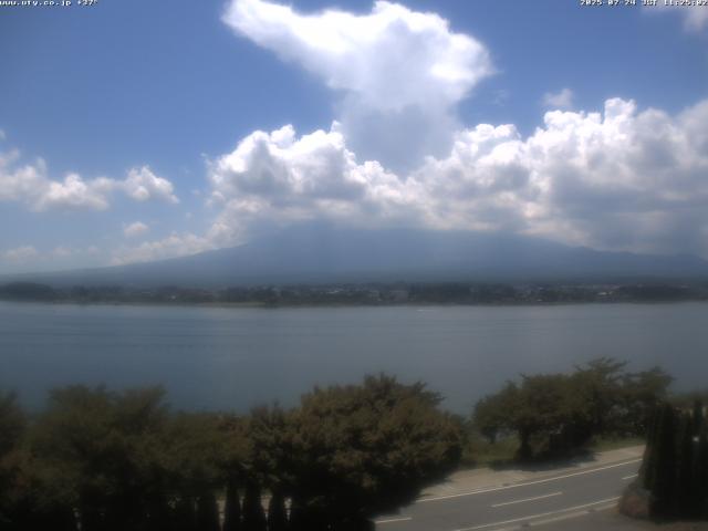 河口湖からの富士山