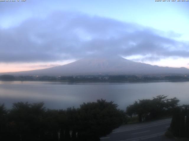 河口湖からの富士山
