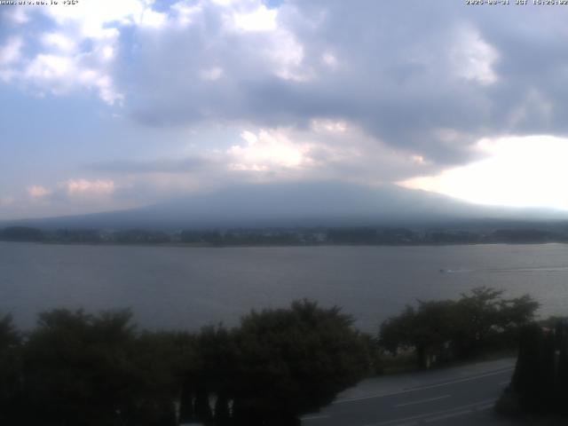 河口湖からの富士山