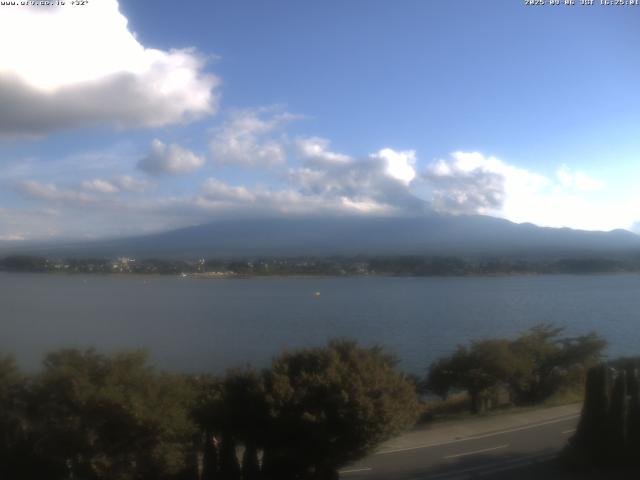 河口湖からの富士山
