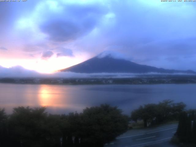 河口湖からの富士山