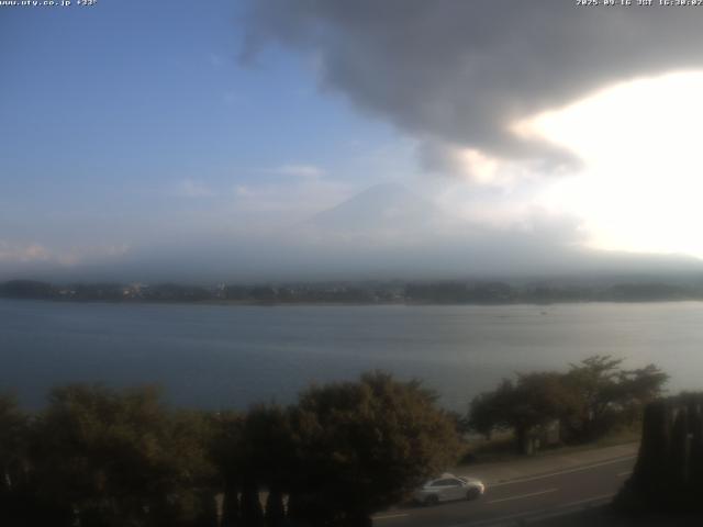 河口湖からの富士山