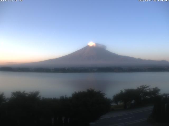河口湖からの富士山