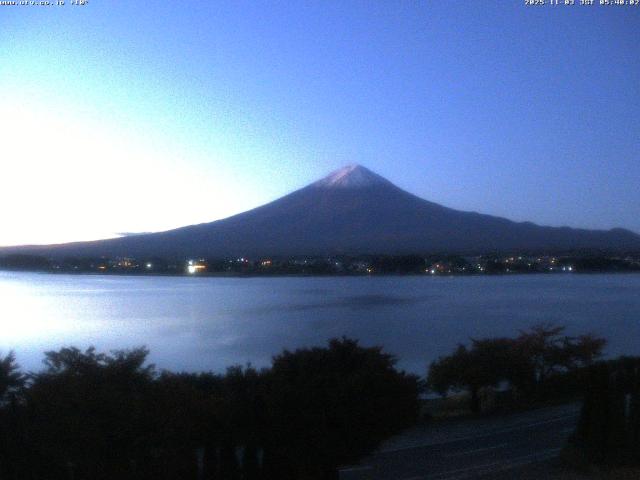 河口湖からの富士山
