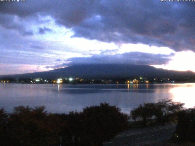 河口湖からの富士山
