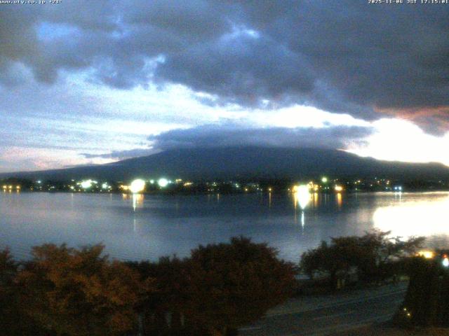 河口湖からの富士山