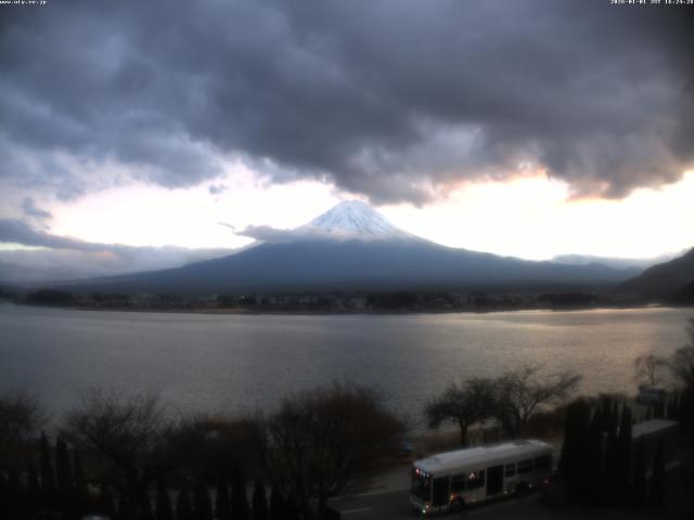 河口湖からの富士山