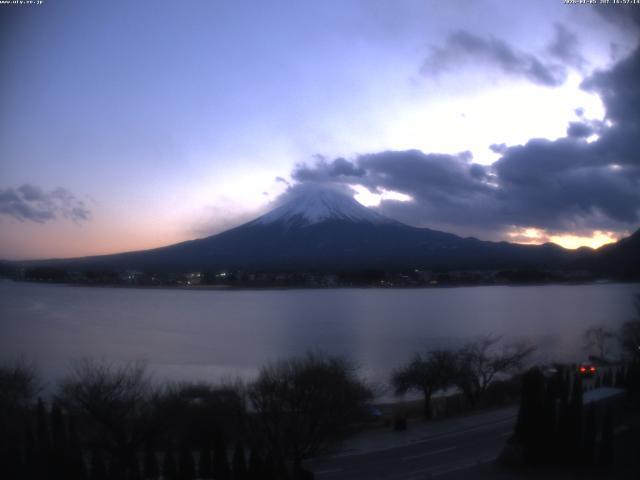 河口湖からの富士山