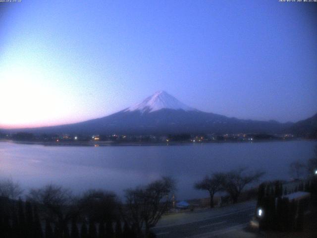 河口湖からの富士山