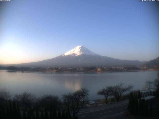 河口湖からの富士山