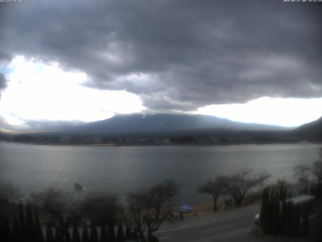 河口湖からの富士山