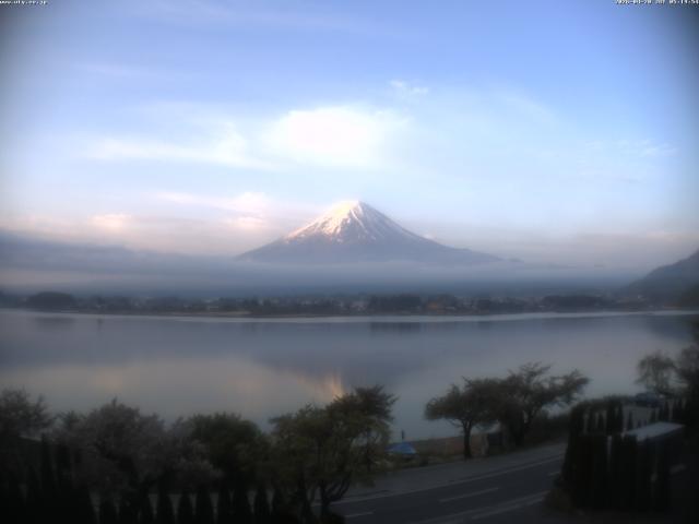 河口湖からの富士山