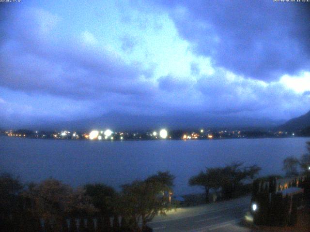 河口湖からの富士山