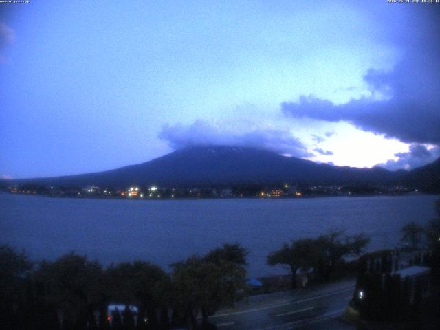 河口湖からの富士山