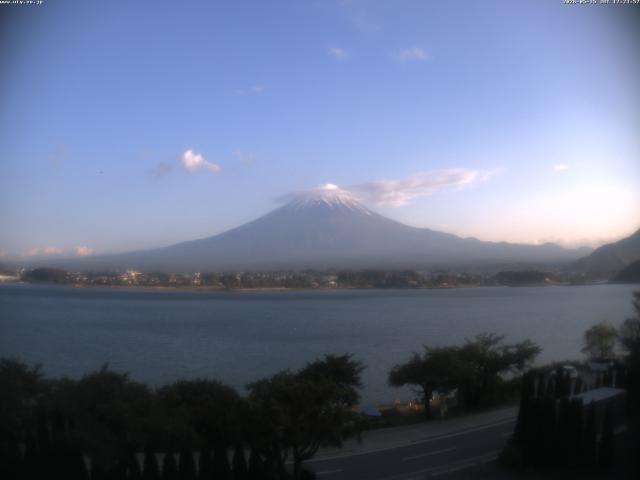 河口湖からの富士山
