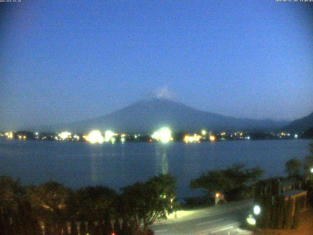 河口湖からの富士山