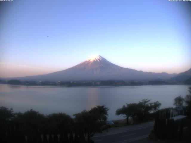河口湖からの富士山