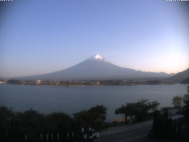 河口湖からの富士山