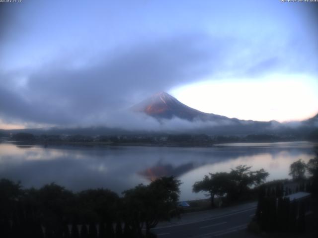 河口湖からの富士山