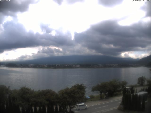 河口湖からの富士山