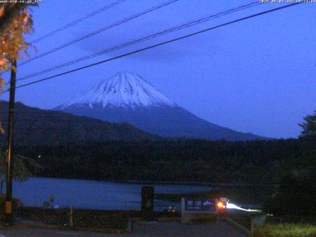 西湖からの富士山