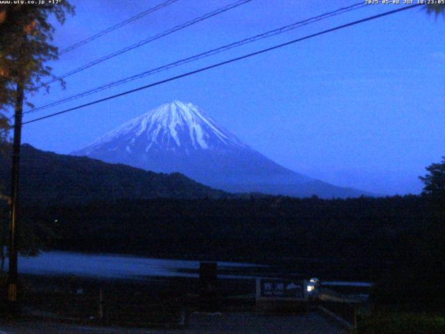 西湖からの富士山