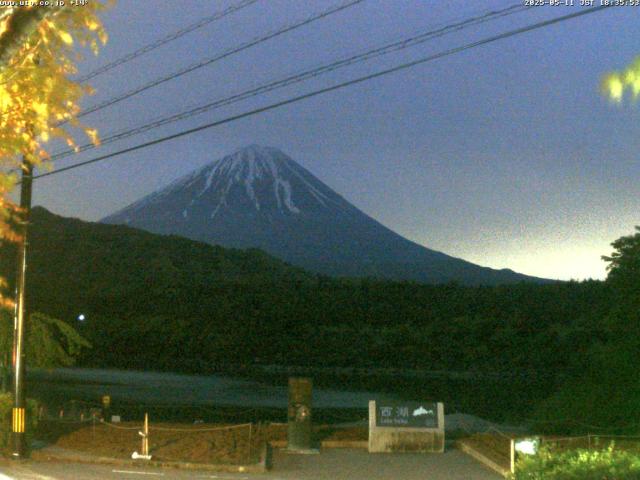 西湖からの富士山