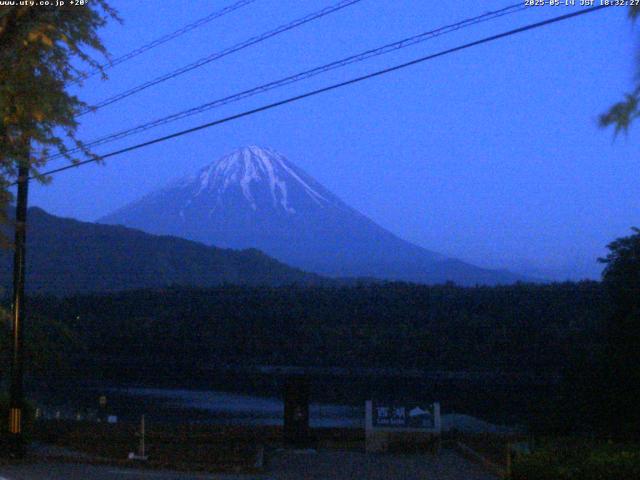 西湖からの富士山