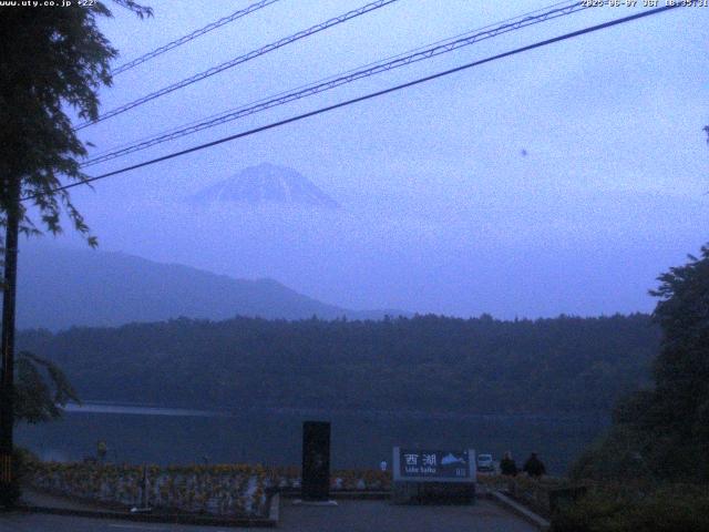 西湖からの富士山