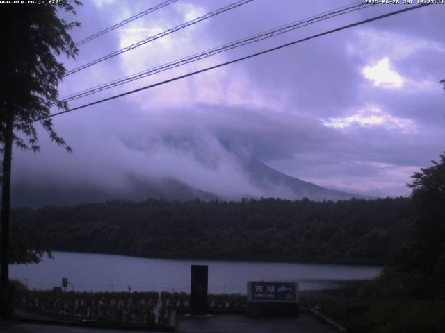 西湖からの富士山