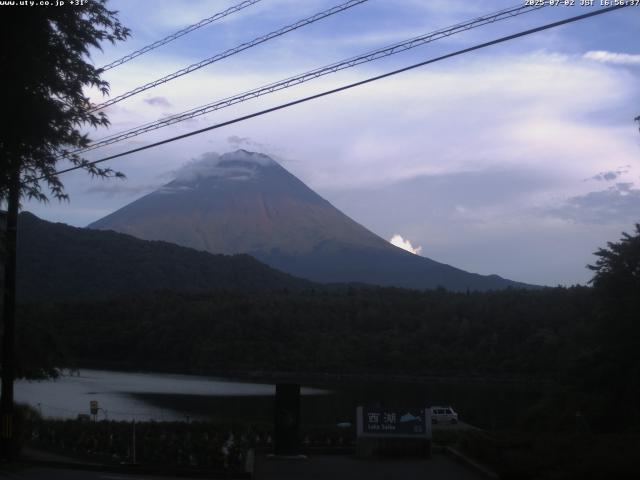 西湖からの富士山