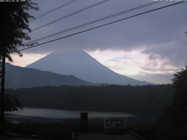 西湖からの富士山