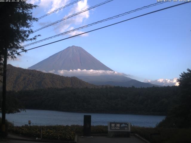 西湖からの富士山