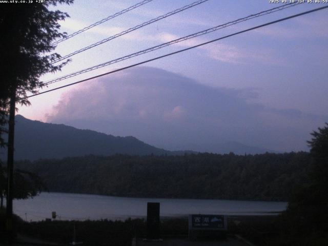 西湖からの富士山