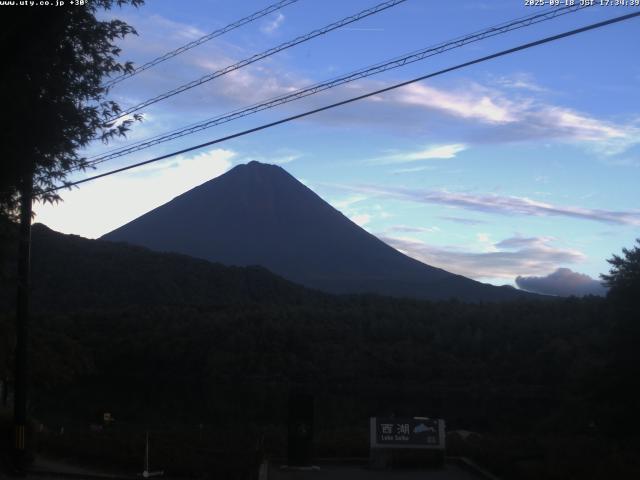 西湖からの富士山