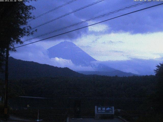 西湖からの富士山