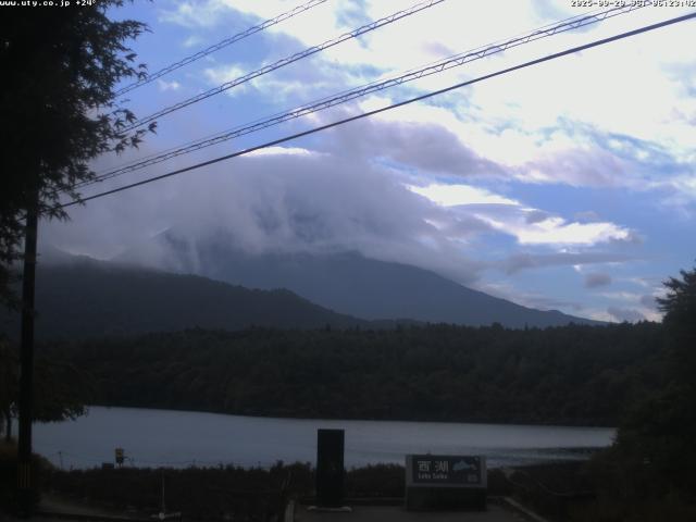 西湖からの富士山