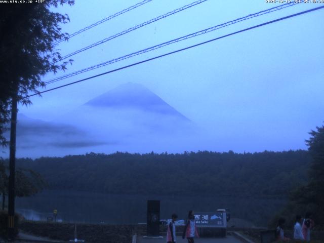 西湖からの富士山