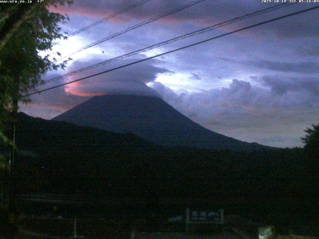 西湖からの富士山