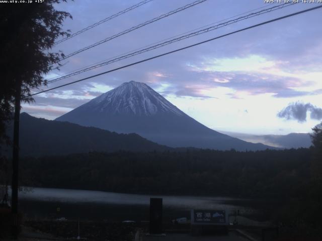 西湖からの富士山
