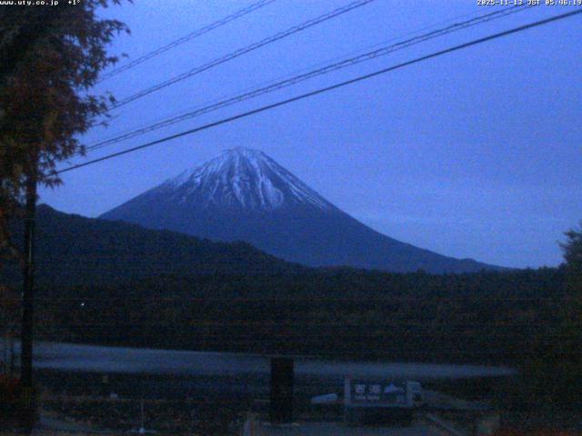 西湖からの富士山