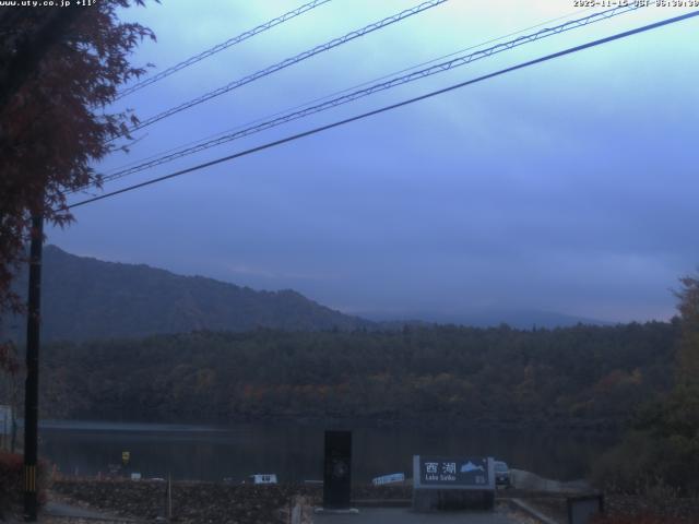 西湖からの富士山