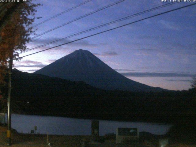 西湖からの富士山