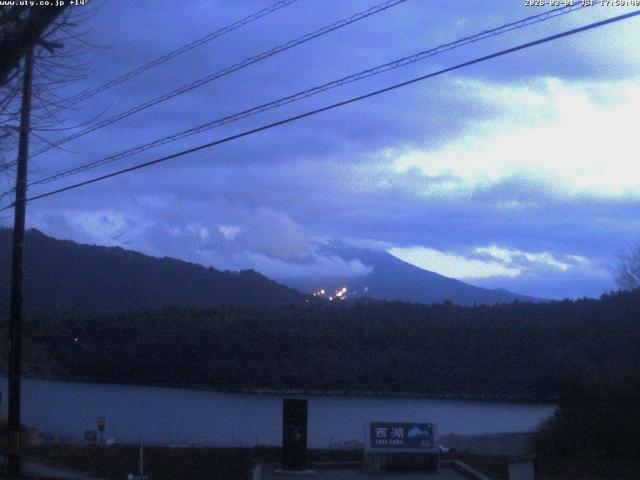 西湖からの富士山
